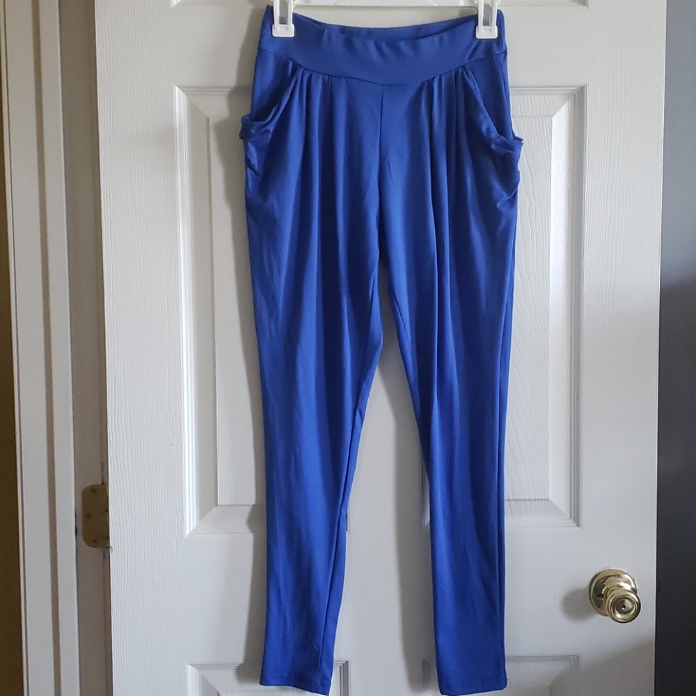*3 for $20* Blue Leggings